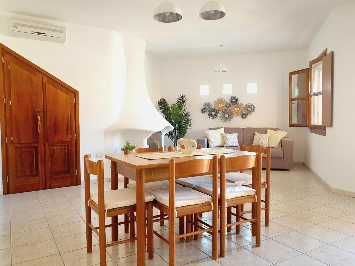 Casa Mara Villa Cala Liberotto Eksteriør billede